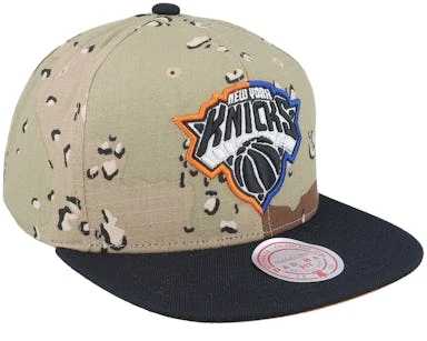 New York Knicks Choco Camo/Black Snapback - Mitchell & Ness – Image 2