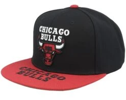 Chicago Bulls Logo Bill Black/Red Snapback - Mitchell & Ness