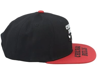 Chicago Bulls Logo Bill Black/Red Snapback - Mitchell & Ness – Image 4