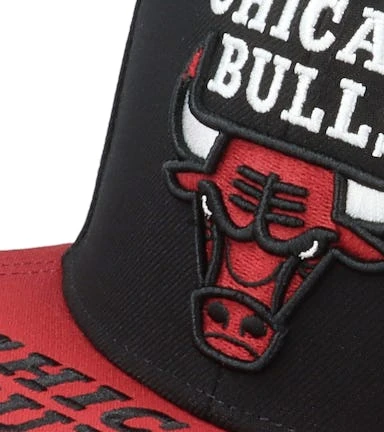 Chicago Bulls Logo Bill Black/Red Snapback - Mitchell & Ness – Image 6