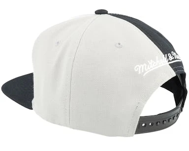 Brooklyn Nets Split Crown Black Snapback - Mitchell & Ness – Image 3