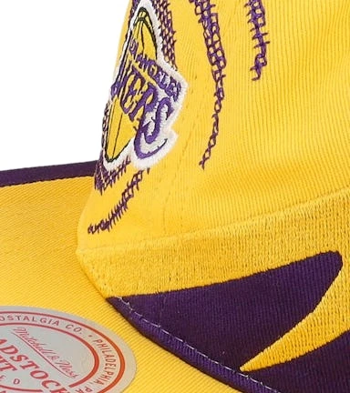 Los Angeles Lakers Spiral Deadstock Yellow Snapback - Mitchell & Ness â Image 6