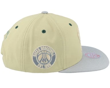 Milwaukee Bucks Classic Canvas Tan Snapback - Mitchell & Ness – Image 4
