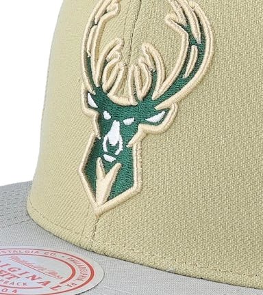 Milwaukee Bucks Classic Canvas Tan Snapback - Mitchell & Ness – Image 6