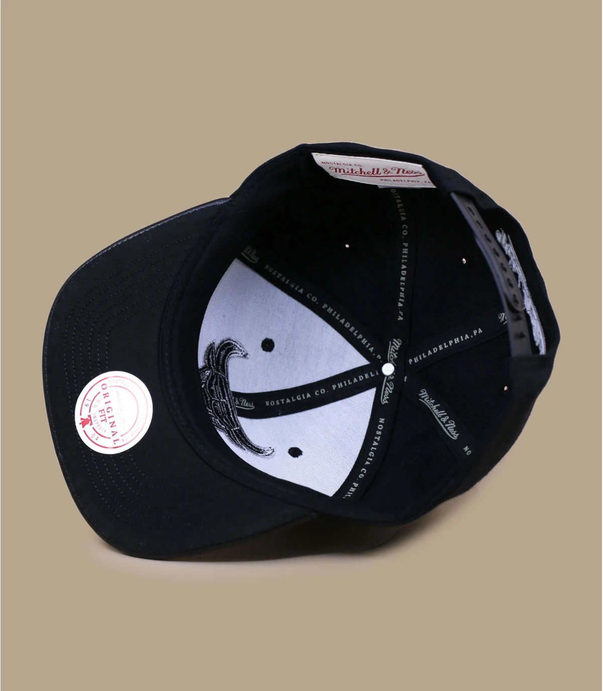 Mitchell & Ness Day One Snapback Bulls Grey Black – Image 6