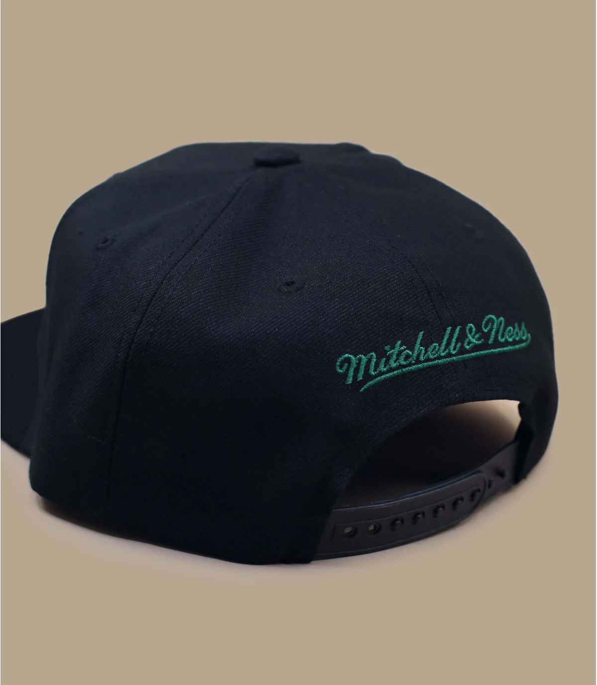 Mitchell & Ness NBA Core Basic Snapback Celtics – Image 5