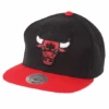 Mitchell & Ness NBA SATIN FUSED SNAPBACK CHICAGO BULLS Noir/Rouge Mitchell&Ness